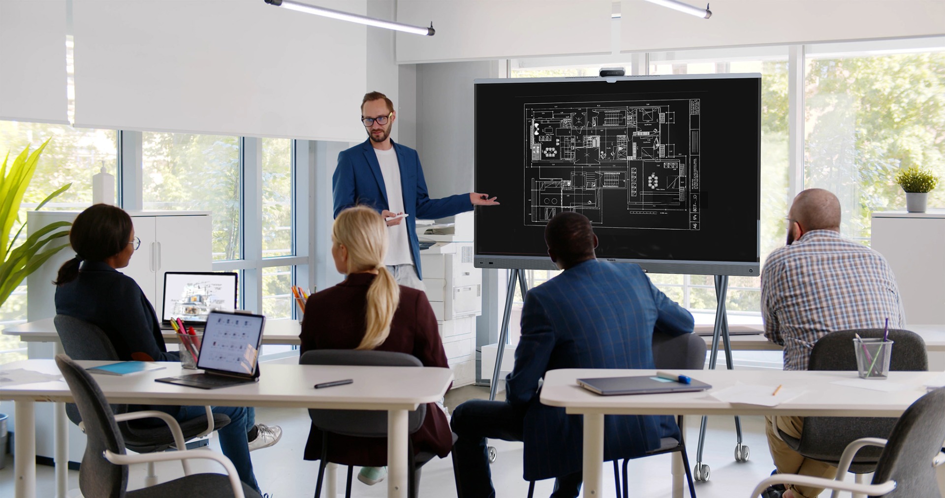 Modern meeting room with Yealink meeting board and video conferencing